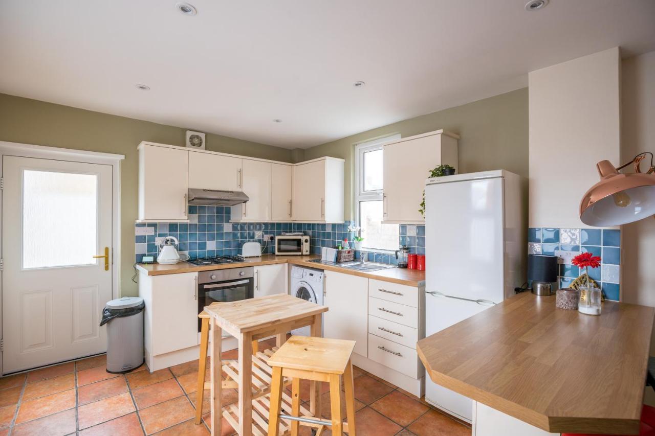 The Ella Fitzgerald - Modern 2 Bedroom Apartment, Super Close To City Centre Cardiff Zewnętrze zdjęcie